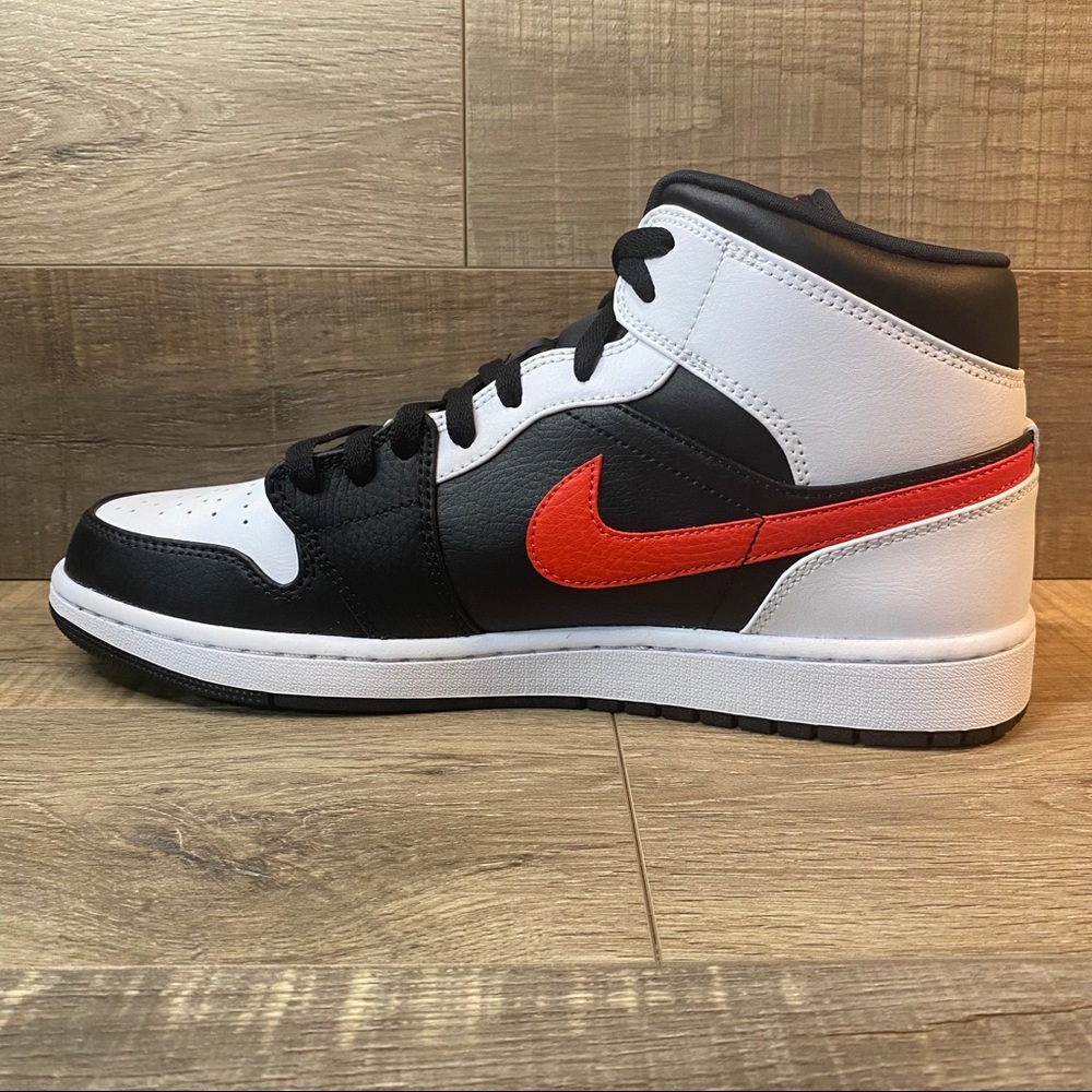 Jordan 1 Mid ‘Chile Red’ - Picture 3 of 7